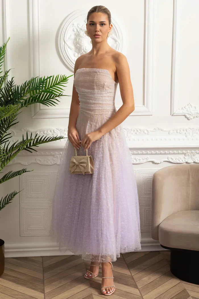 Vestido Longo Estilo Princesa – Tule Transparente, Design Envolvente e Toque de Fada para Verão