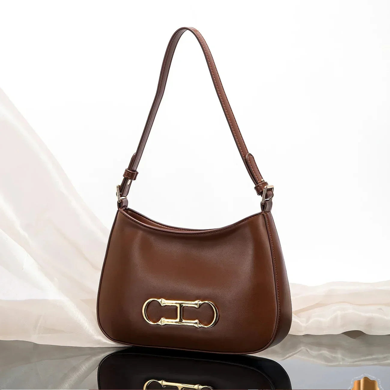 Bolsa Estilo Retrô - Design Clássico e Versátil