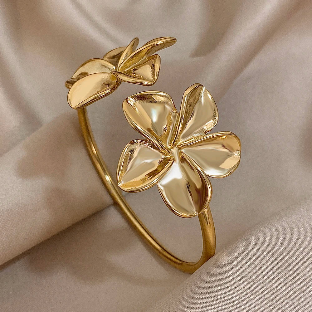 Bracelete de Aço Inoxidável Dupla Flor - Bracelete Floral Metal Dourado, à Prova D'Água, Joia para Festa