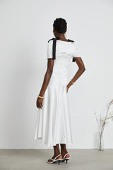 Vestido Longo Elegante  Laços e Decote em V