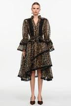 Vestido Midi com Estampa Animal Print, Decote V, Manga Ampla e Cintura Alta Assimétrica