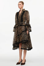 Vestido Midi com Estampa Animal Print, Decote V, Manga Ampla e Cintura Alta Assimétrica