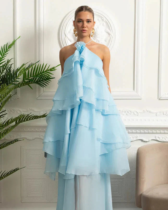 Vestido com Camadas Estilo Moderno