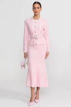Conjunto Executivo Rosa: Casaco Estruturado e Saia Sereia Midi – Elegância