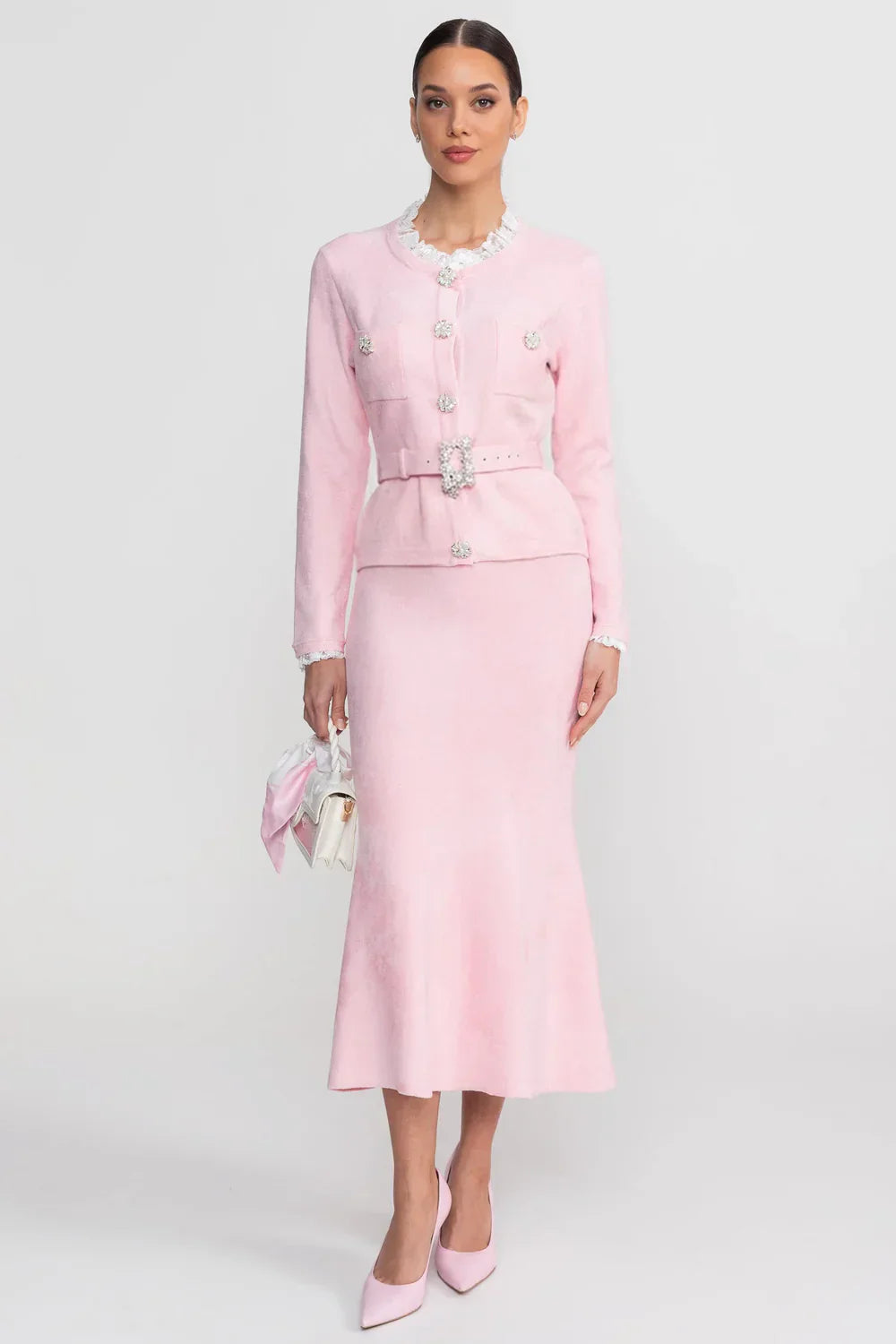 Conjunto Executivo Rosa: Casaco Estruturado e Saia Sereia Midi – Elegância