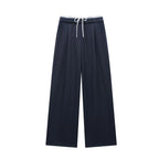 Calça Pantalona: Conforto e Sofisticação em Tecido Leve