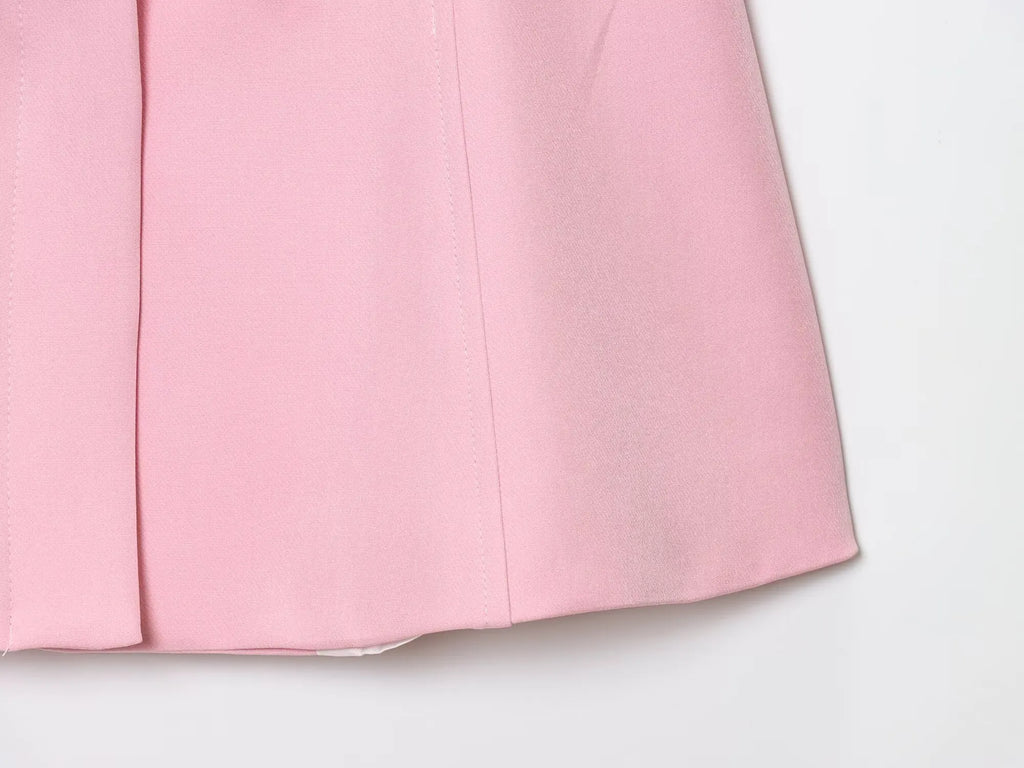 Colete Sem Mangas com Saia Curta ou Calça Flare, Estilo Moderno e Minimalista