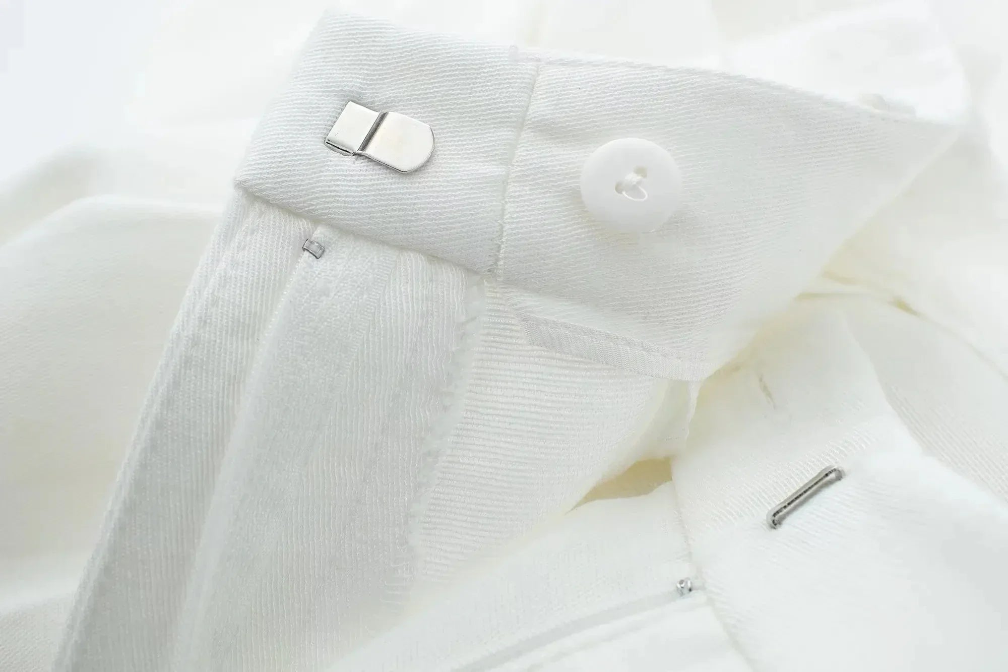 Conjunto Colete Halter Sem Mangas com Bolsos + Calça Pantalona Cintura Alta, Look Executivo Moderno