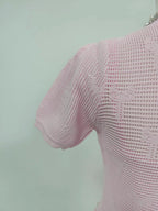 Vestido de Duas Peças em Tricô Vazado com Detalhes em Cristais e Pérolas
