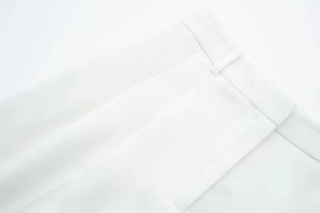 Conjunto Colete Halter Sem Mangas com Bolsos + Calça Pantalona Cintura Alta, Look Executivo Moderno
