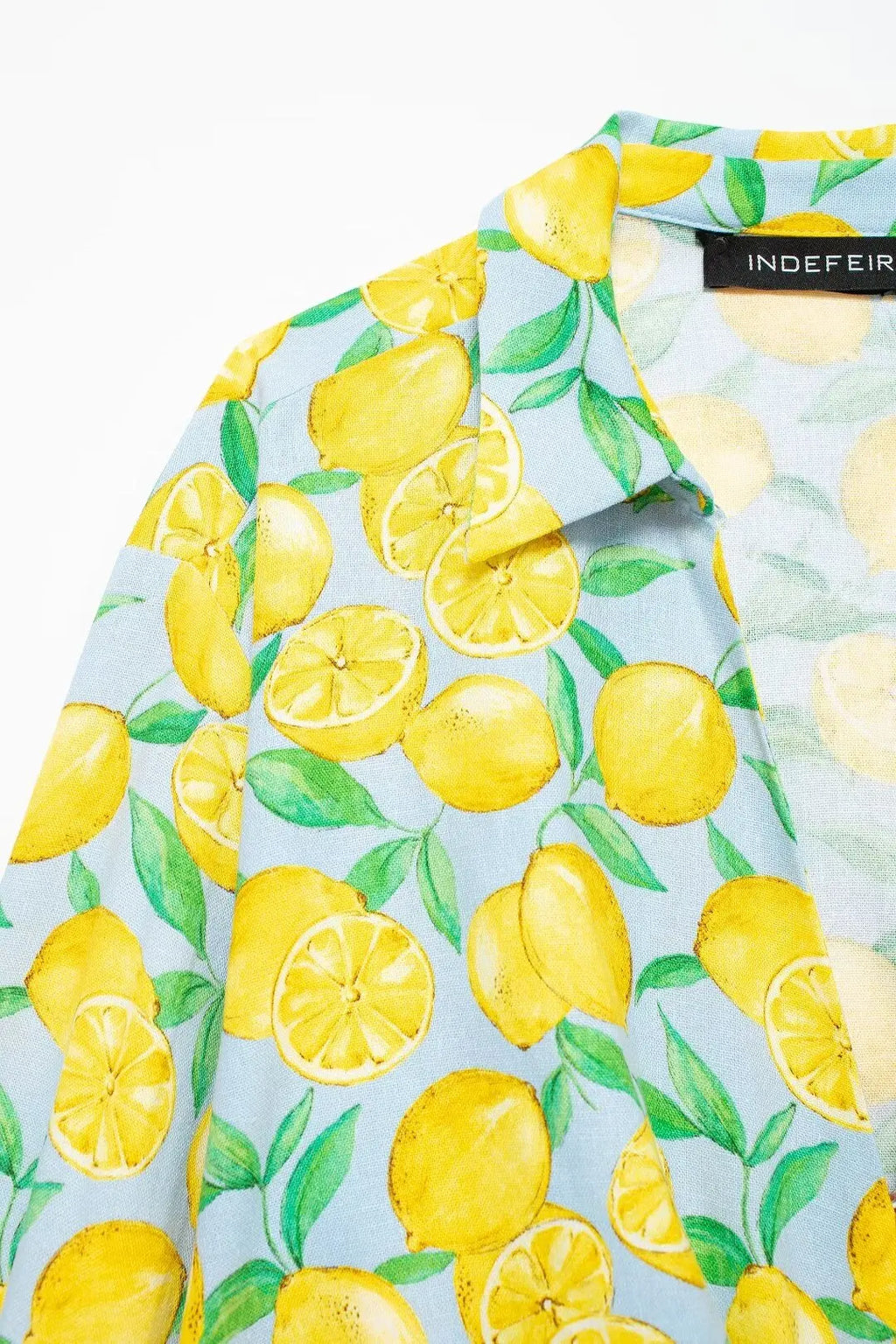 Conjunto Verão – Camisa Estampada com Amarração + Shorts de Cintura Alta
