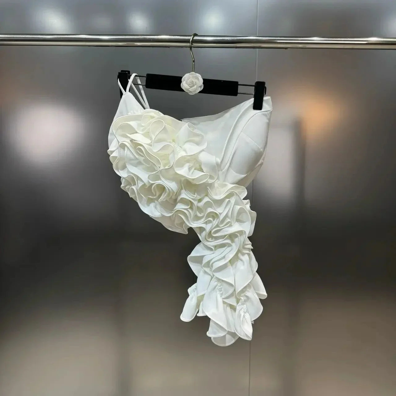 Saia Com Aplicação em rosas bordadas - Alfaiataria