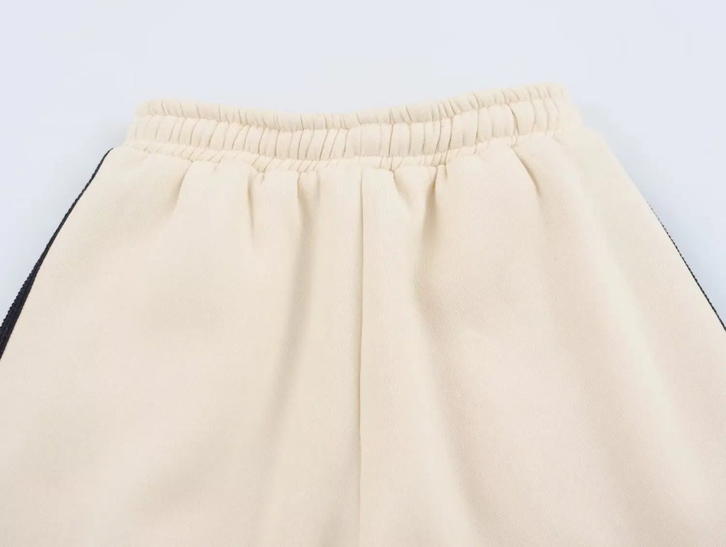 Conjunto Jogger Feminino Forrado em Lã – Bordado, Ajuste Solto e Design Térmico