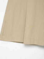 Conjunto Streetwear Elegante: Casaco Estruturado com Cinto e Shorts de Alfaiataria