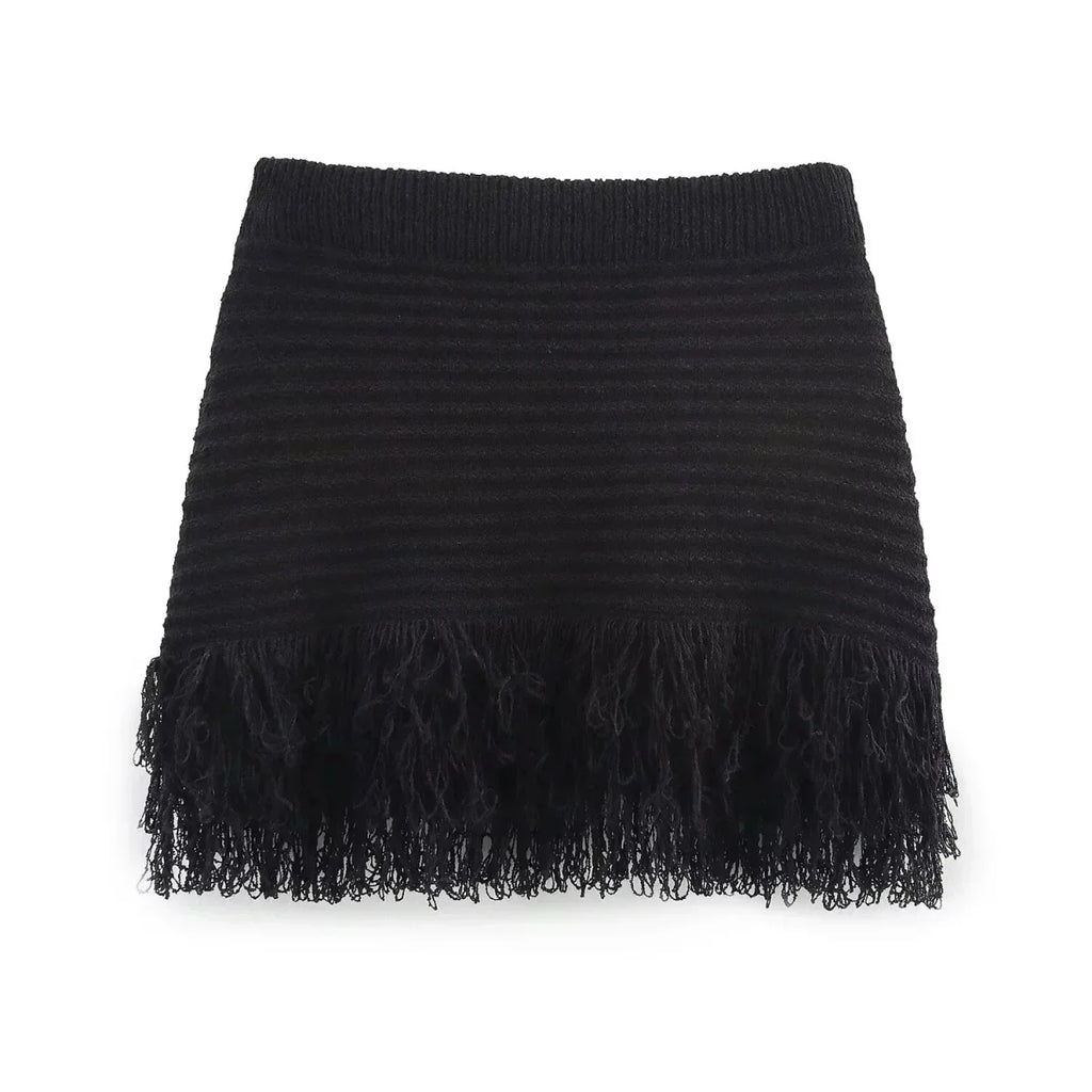 Conjunto em Tricô Vazado – Saia Mini + Camisa