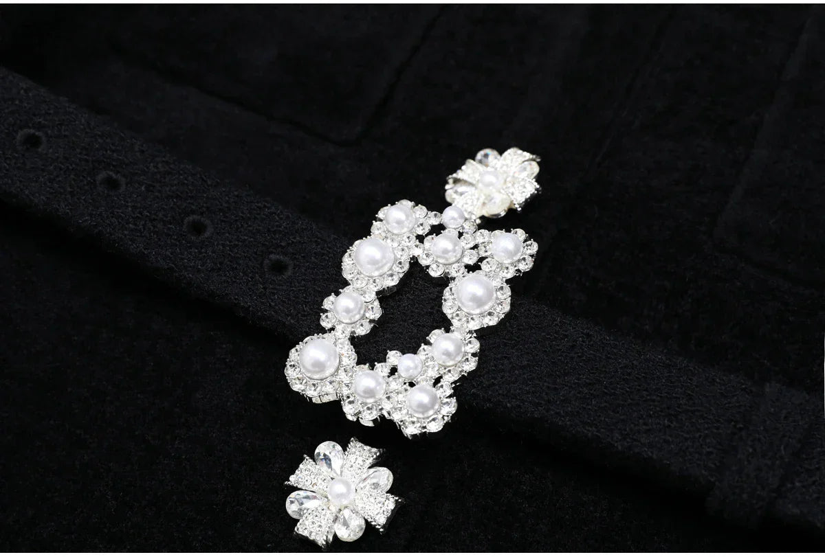 Conjunto Executivo Rosa: Casaco Estruturado e Saia Sereia Midi – Elegância