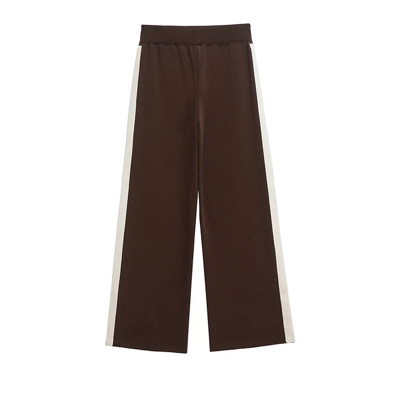 Conjunto Moletom Pulôver e Calça Cintura Alta com Elastano, Estilo Vintage