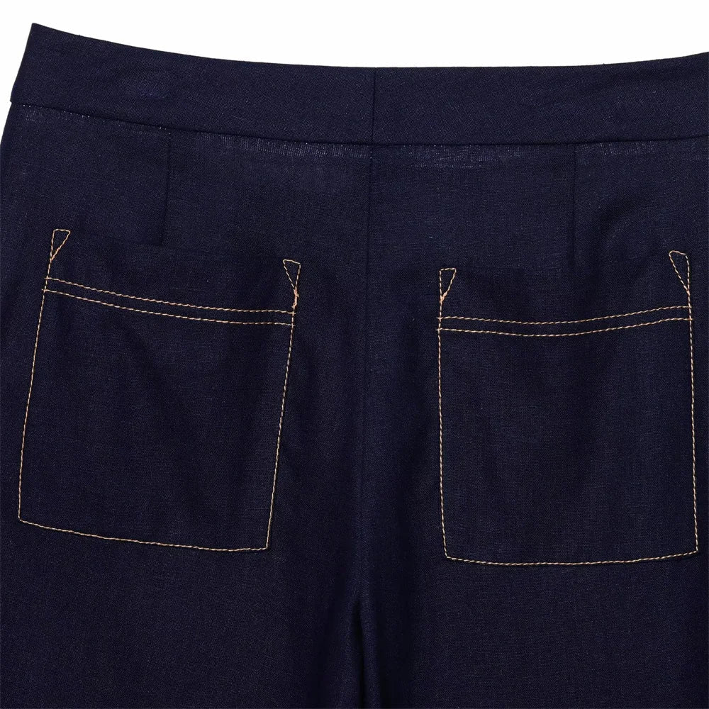 Conjunto Feminino – Blazer Curto com Botões Decorativos e Calça Reta Casual |