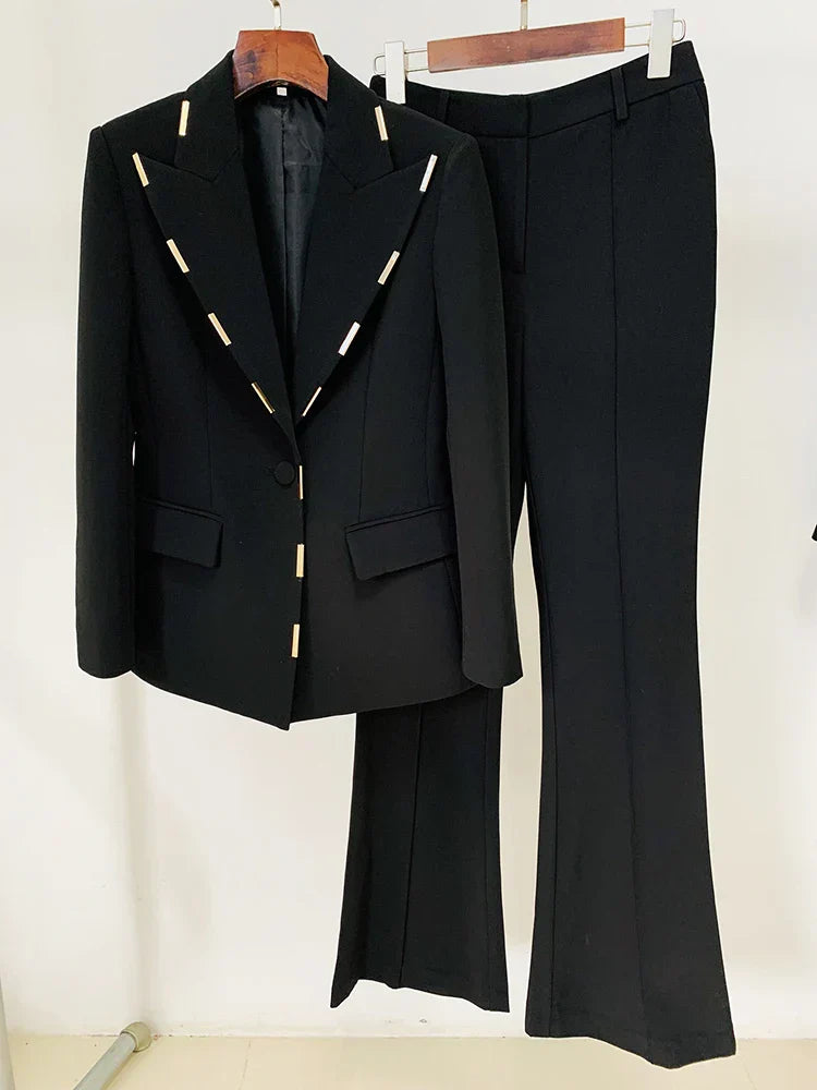 Blazer de Botão Único e Calça Flare Detalhe em Dourado- Estilo Passarela