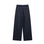 Calça Pantalona: Conforto e Sofisticação em Tecido Leve