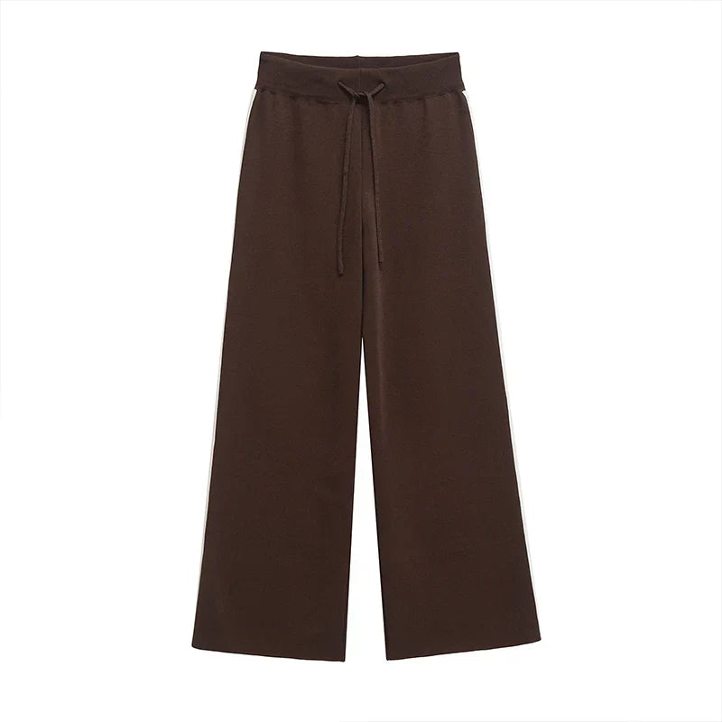 Conjunto Moletom Pulôver e Calça Cintura Alta com Elastano, Estilo Vintage
