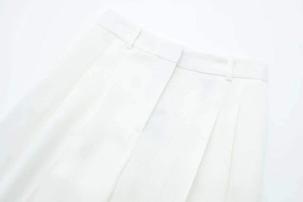 Conjunto Colete Halter Sem Mangas com Bolsos + Calça Pantalona Cintura Alta, Look Executivo Moderno