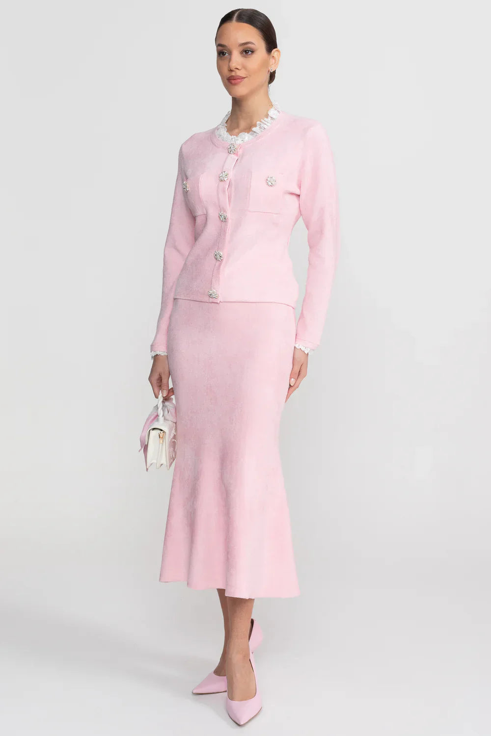 Conjunto Executivo Rosa: Casaco Estruturado e Saia Sereia Midi – Elegância